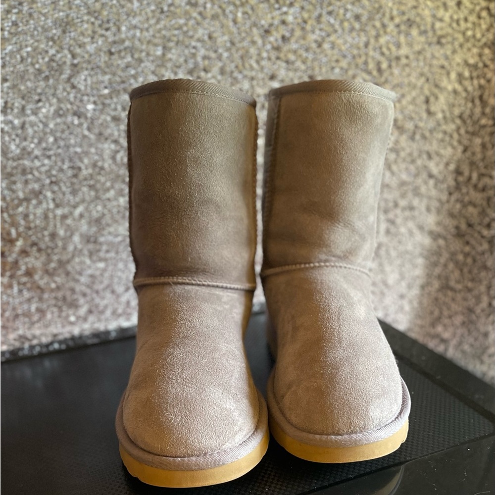 Ugg Gray Classic Short Used/Worn for one winter
